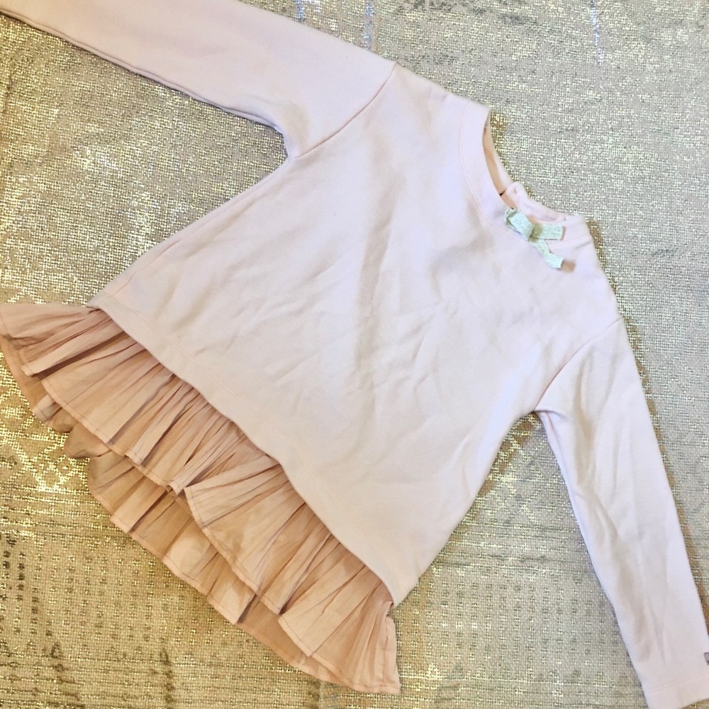 Lovely pink LiLi Gaufrette sweater. Size 8
